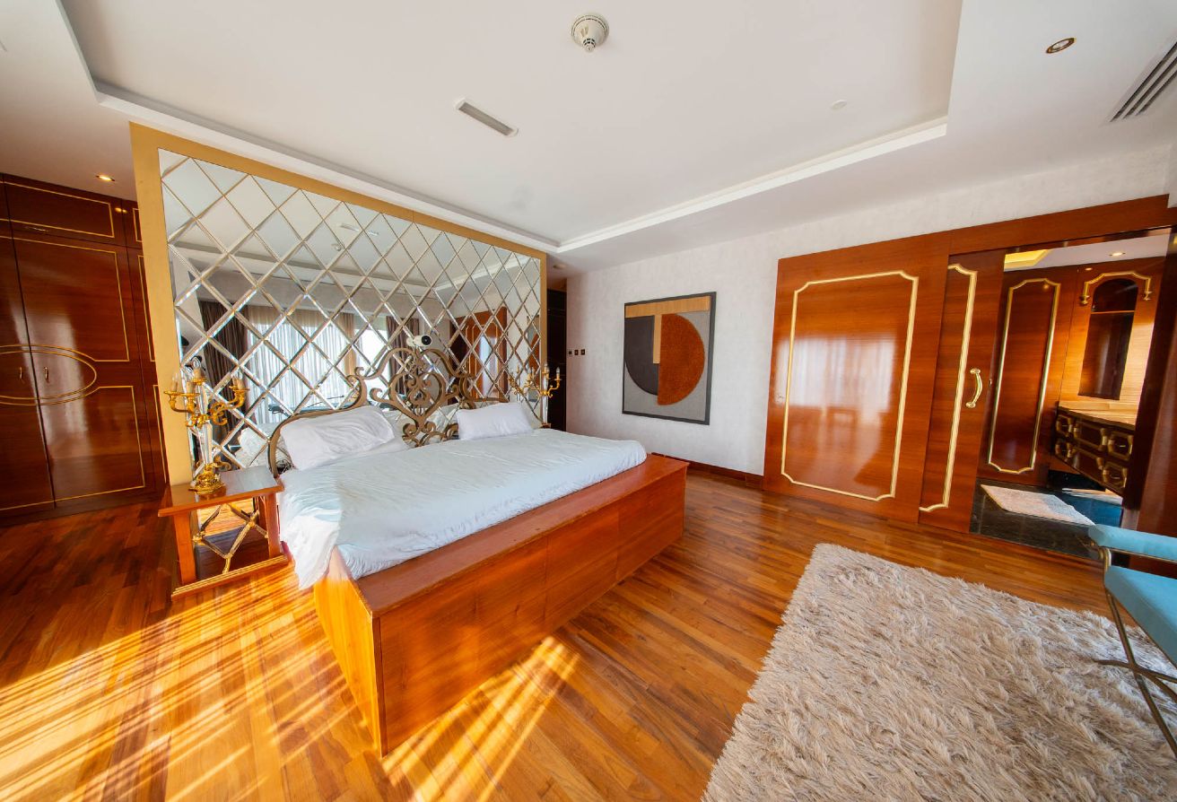 4 bedroom apartment in Cayan Tower, Dubai Marina: 12
