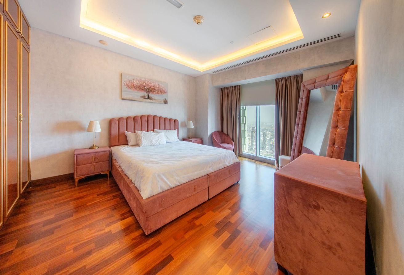 4 bedroom apartment in Cayan Tower, Dubai Marina: 9