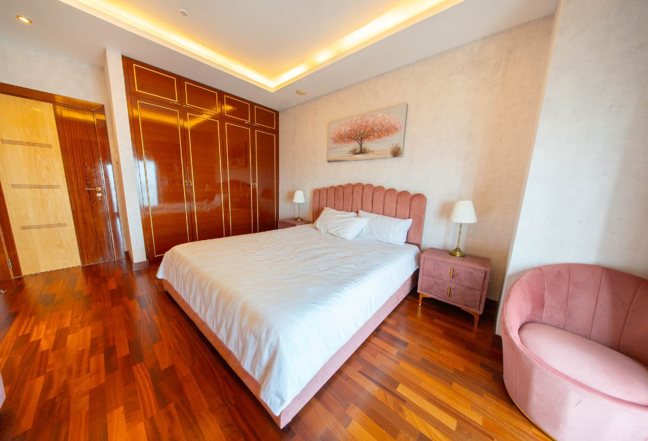 4 bedroom apartment in Cayan Tower, Dubai Marina: 10