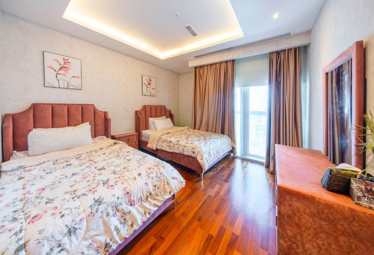 4 bedroom apartment in Cayan Tower, Dubai Marina: 8
