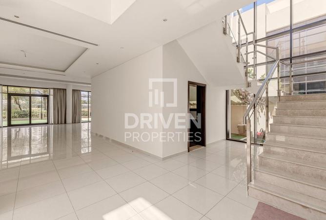 Standalone Villa | Ready to Move in | Golf View