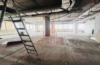 Office Space - Studio - 2 Bathrooms for rent in Hamdan Street - Abu Dhabi