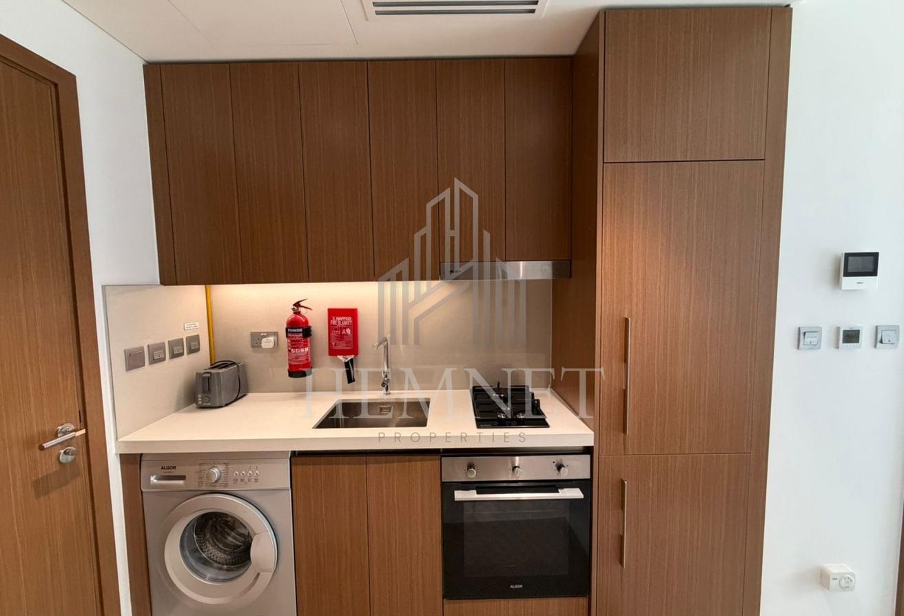 Best Price | Vacant | Furnished Studio photo 5