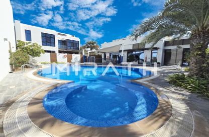 Villa - 4 Bedrooms - 5 Bathrooms for rent in Umm Suqeim 2 Villas - Umm Suqeim 2 - Umm Suqeim - Dubai