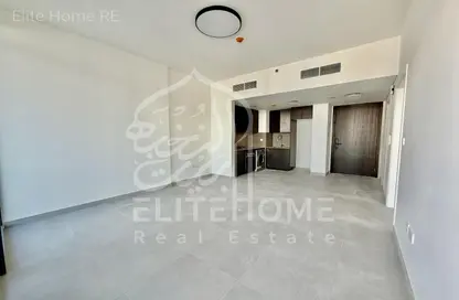 شقة - غرفة نوم - 2 حمامات للبيع في سكون - حي نسيج - الجادة - الشارقة