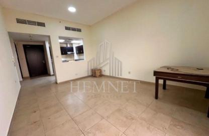 Apartment - 3 Bedrooms - 3 Bathrooms for sale in Silicon Gates 1 - Silicon Gates - Dubai Silicon Oasis - Dubai