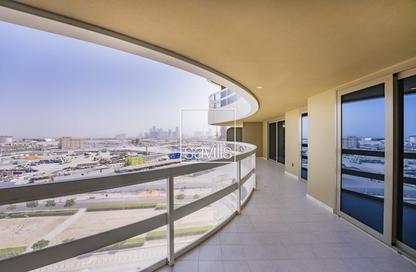 Apartment - 2 Bedrooms - 3 Bathrooms for rent in Ajwan Towers - Saadiyat Cultural District - Saadiyat Island - Abu Dhabi