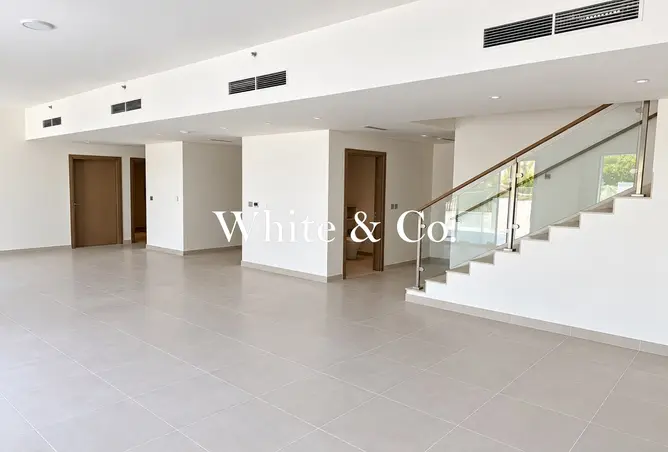 156012224 - Property Image 3