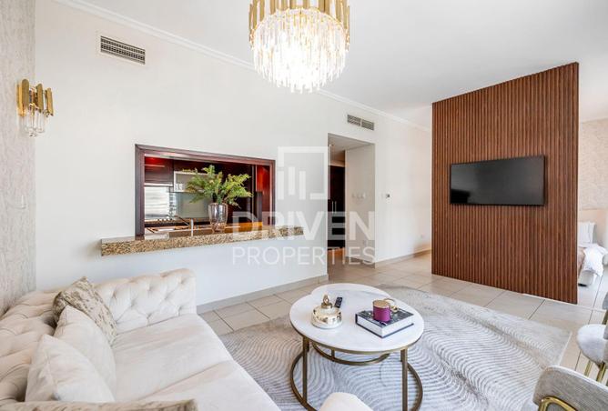 80701787 - Property Image 2