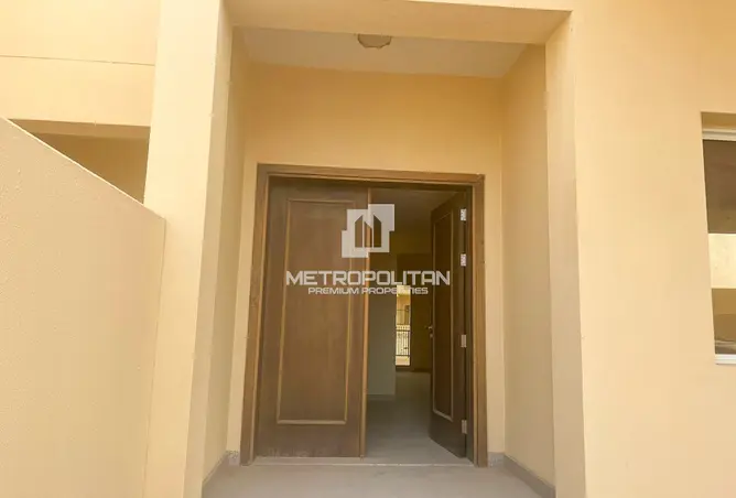 157351405 - Property Image 2