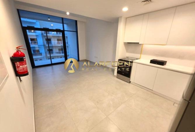 94008704 - Property Main Image