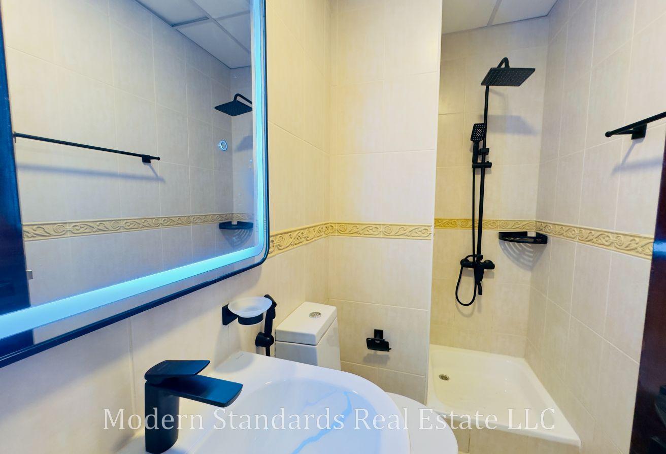 High Floor l Furnished l Vacant Soon l Upgraded photo 13
