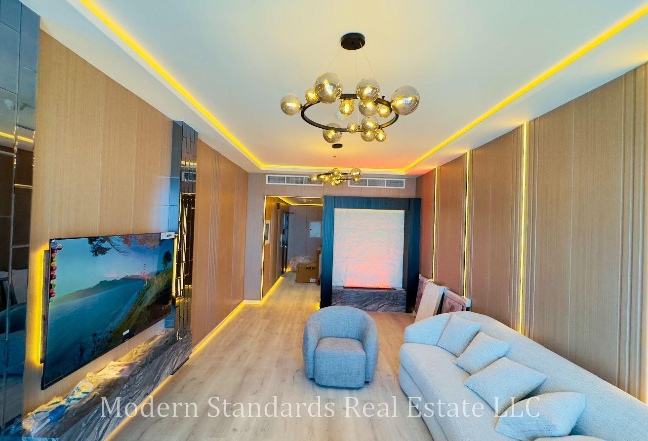 High Floor l Furnished l Vacant Soon l Upgraded photo 4
