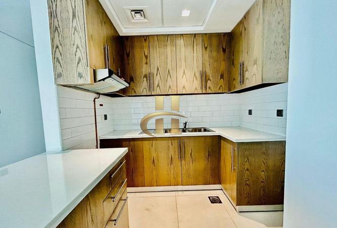 69504211 - Property Image 3