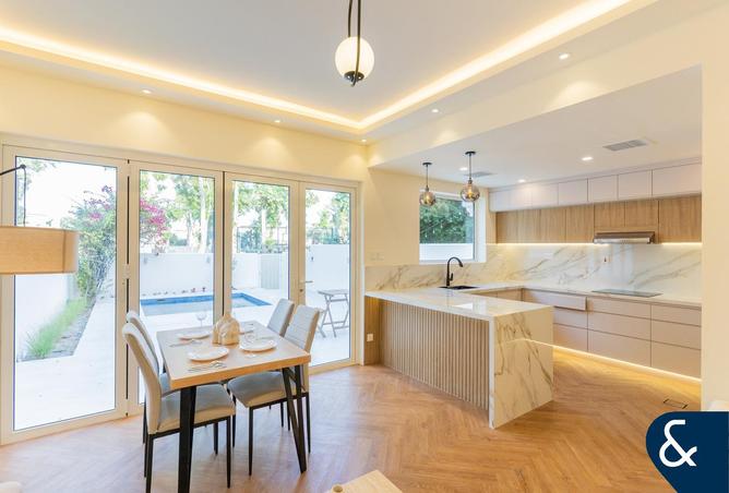 71116203 - Property Image 2