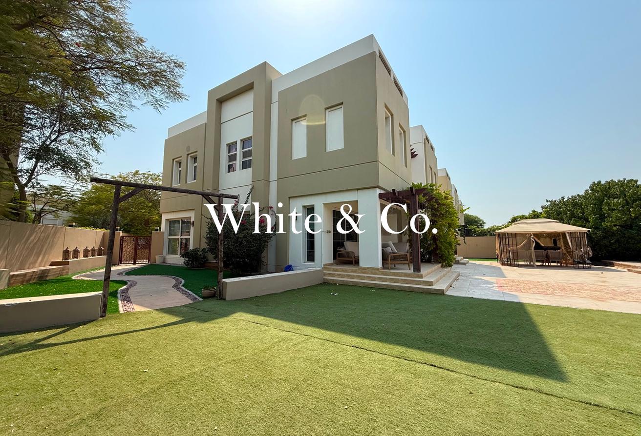 Upgraded | Ready To View | Corner Unit photo 13