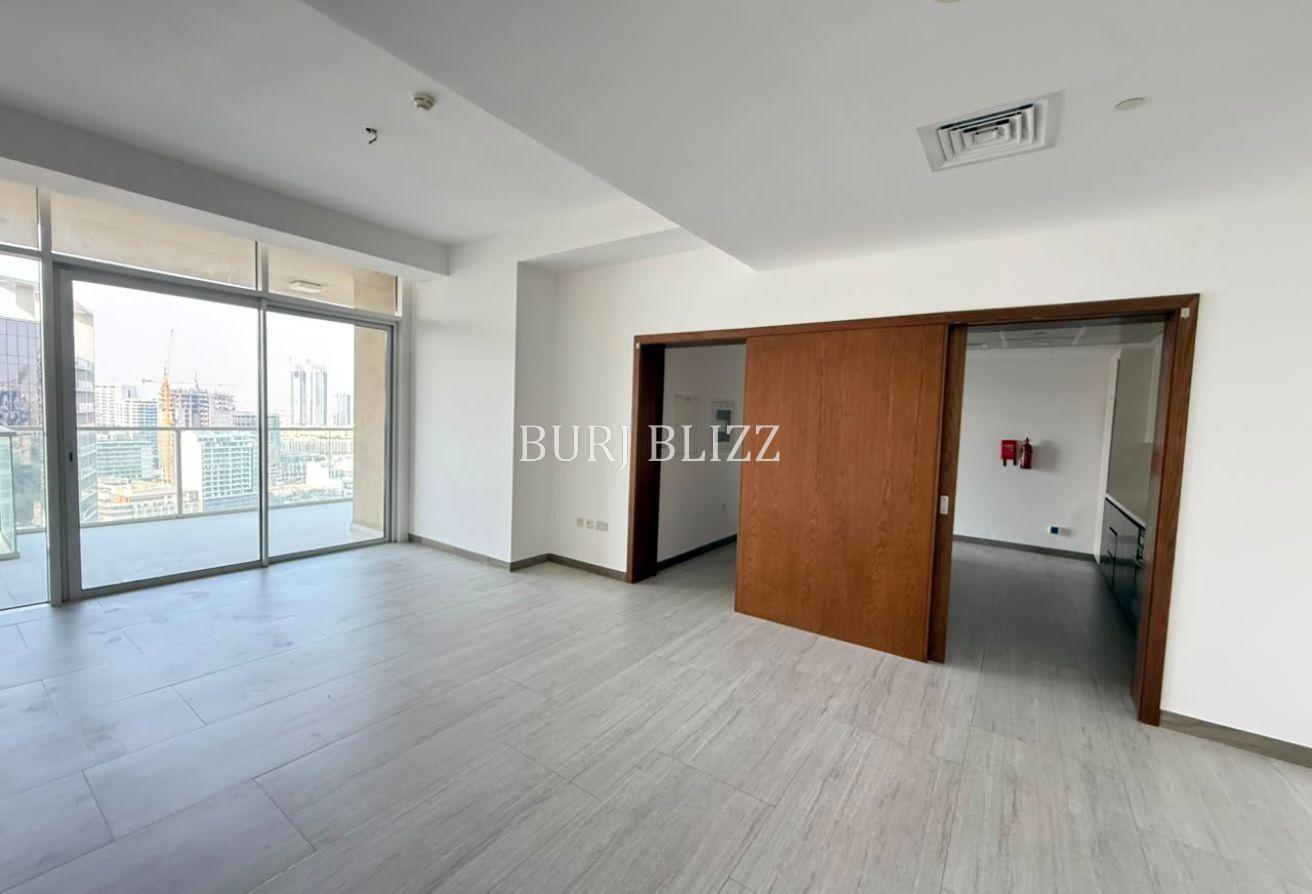 Premium Living | High Floor | Park View photo 4
