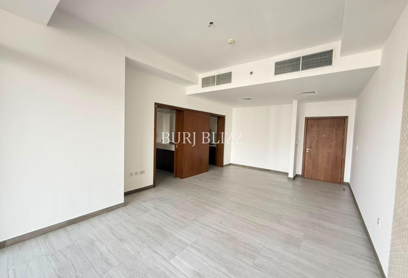 Premium Living | High Floor | Park View photo 2