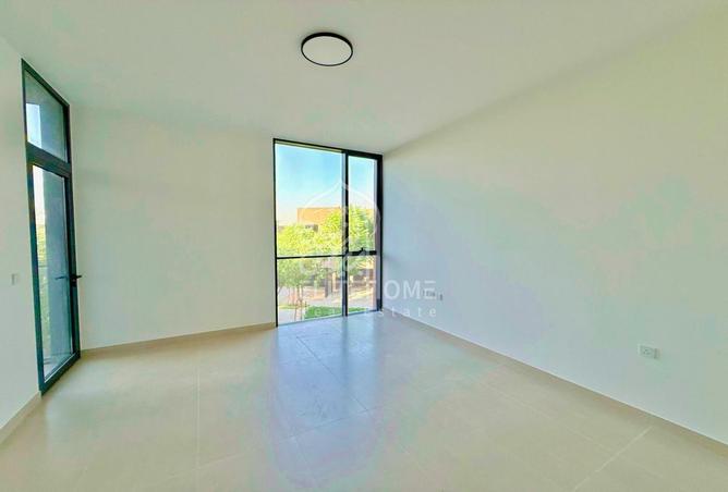 84080502 - Property Image 3