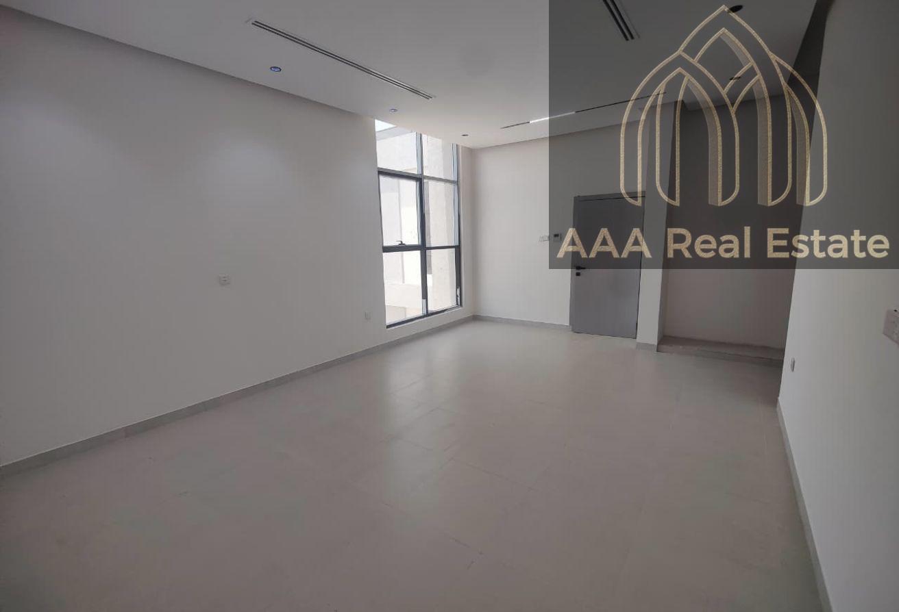 BRAND NEW | SPACIOUS | READY TO MOVE IN photo 14
