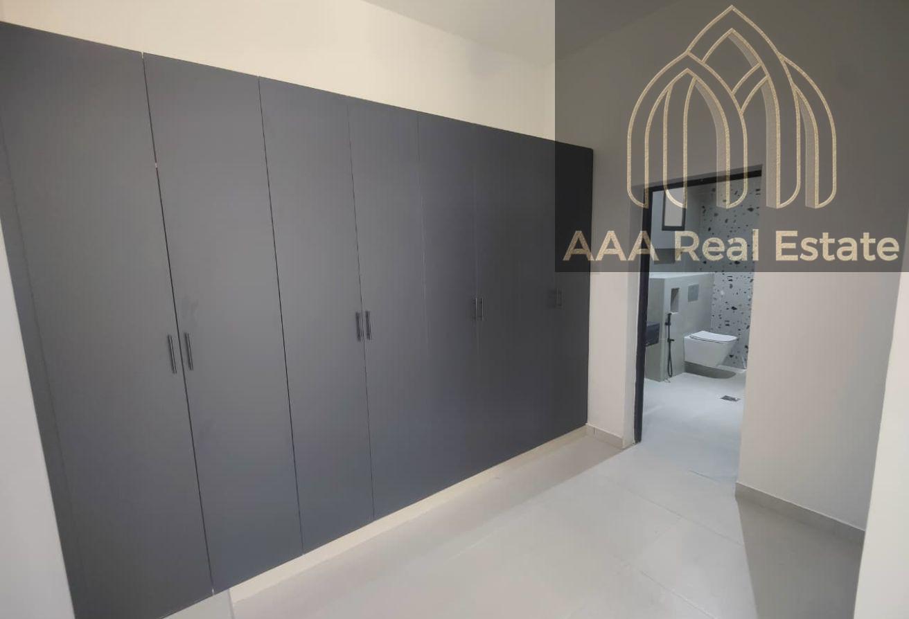 BRAND NEW | SPACIOUS | READY TO MOVE IN photo 17