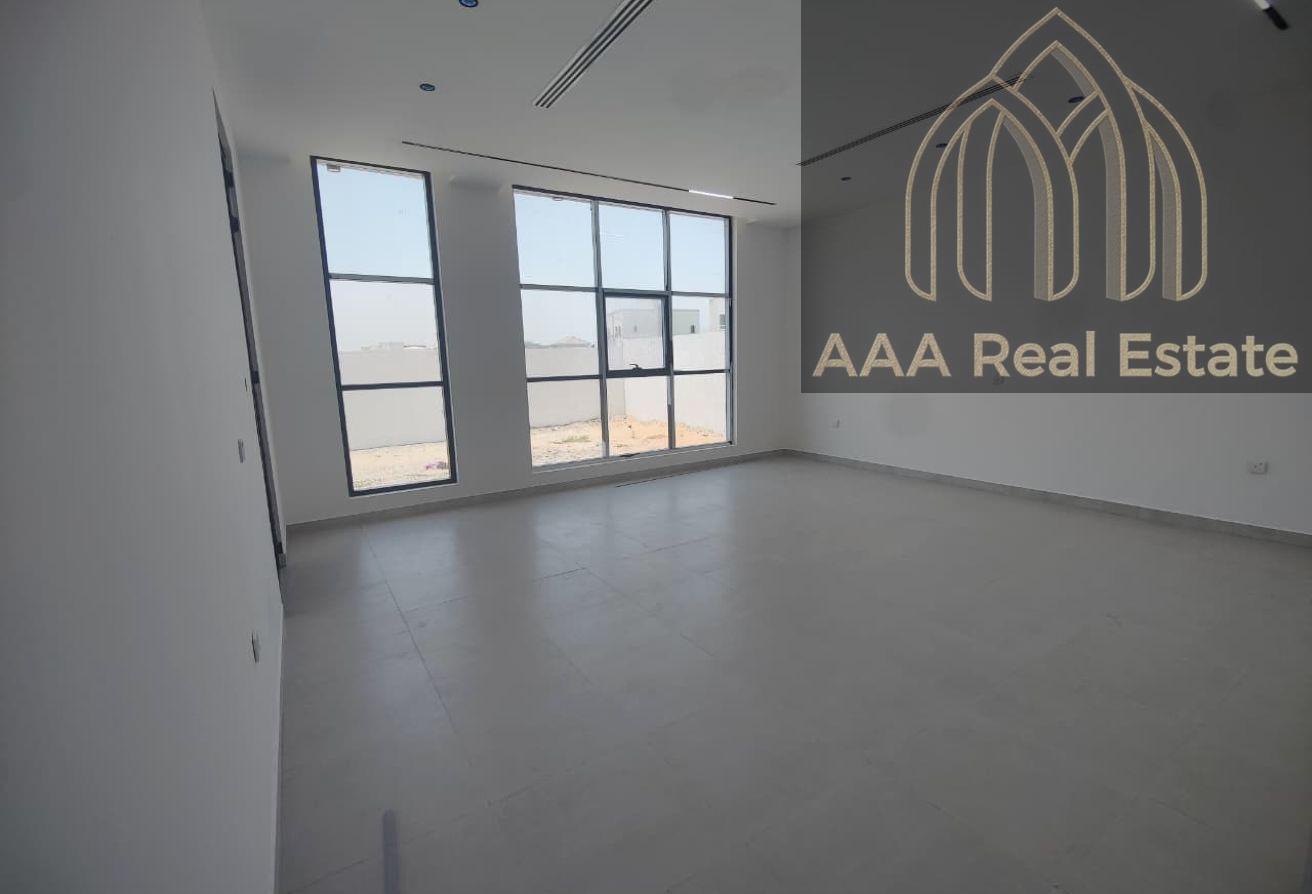 BRAND NEW | SPACIOUS | READY TO MOVE IN photo 6