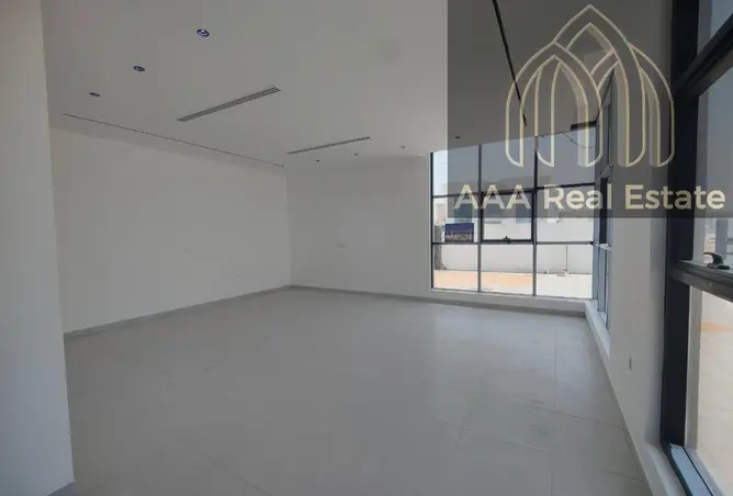 137428403 - Property Image 3