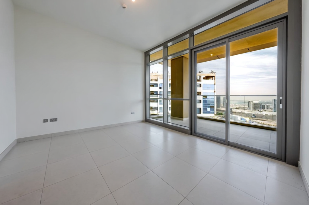 Ready to move in | High Floor | Sea View