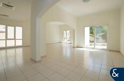 Villa - 5 Bedrooms - 4 Bathrooms for sale in Meadows 1 - Meadows - Dubai