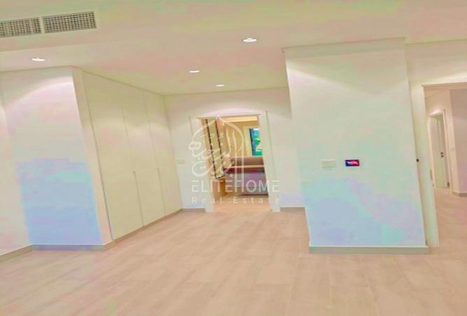 78184429 - Property Image 2