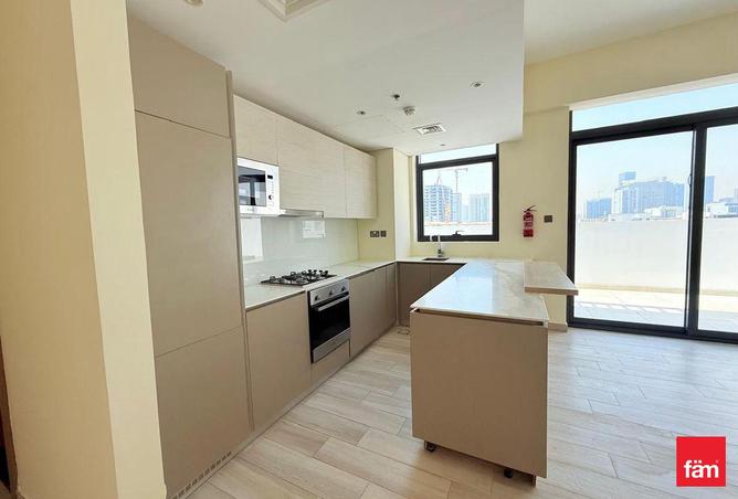97370169 - Property Image 3