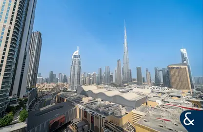 Apartment - 3 Bedrooms - 3 Bathrooms for rent in Vida Dubai Mall Tower 1 - Vida Residences Dubai Mall - Downtown Dubai - Dubai