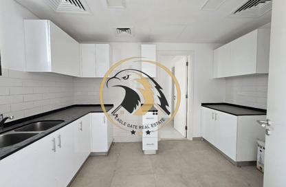 Townhouse - 4 - 5 for rent in Nasma Residence - Al Tai - Sharjah