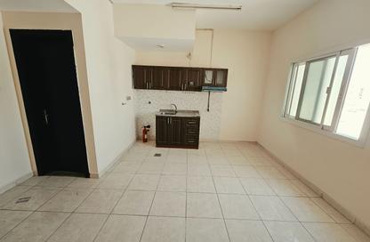 Apartment - Studio - 1 for rent in Fire Station Road - Muwaileh - Sharjah Apartment - Studio - 1 for rent in Fire Station Road - Muwaileh - Sharjah