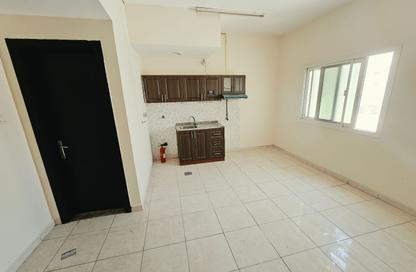 Apartment - Studio - 1 for rent in Fire Station Road - Muwaileh - Sharjah