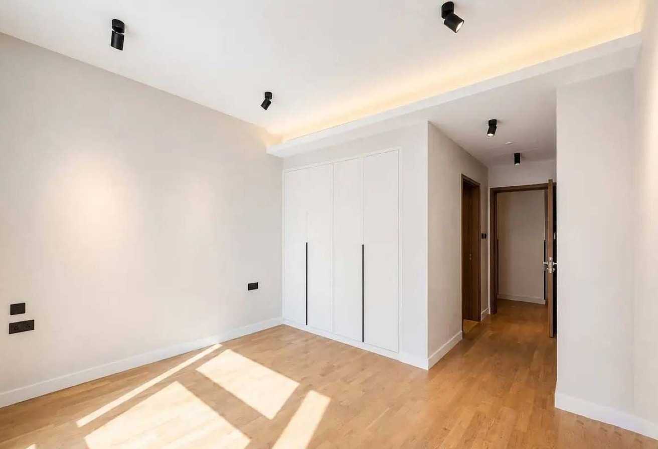 Fully Upgraded | Spacious | Prime Location gallery image