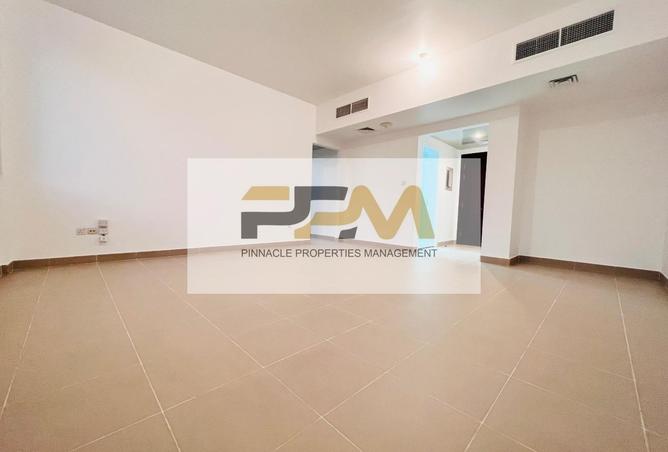 16010403 - Property Image 2