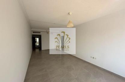 Apartment - 2 Bedrooms - 3 Bathrooms for rent in Gulfa Towers - Al Rashidiya 1 - Al Rashidiya - Ajman