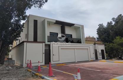 Villa - 3 Bedrooms - 5 Bathrooms for rent in Muroor Area - Abu Dhabi
