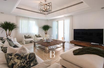Villa - 5 Bedrooms - 6 Bathrooms for rent in Esmeralda - Victory Heights - Dubai Sports City - Dubai