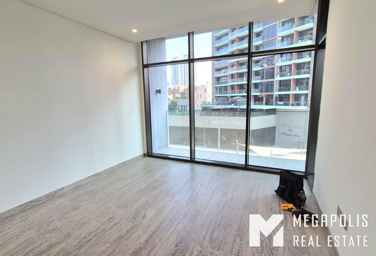 Luxury 1BR | Canal | High-End Finishes | Mid Floor photo 8