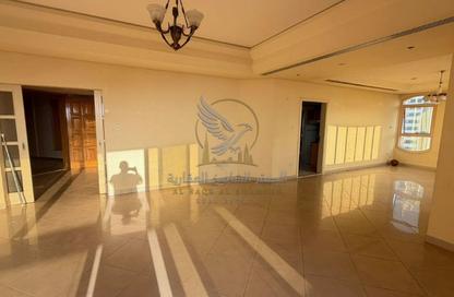 Apartment - 3 - 4 for rent in Al Majaz 3 - Al Majaz - Sharjah