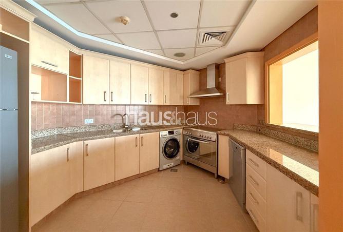 77773973 - Property Image 2