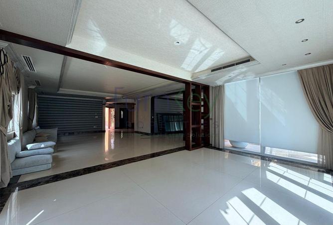 74240842 - Property Image 3