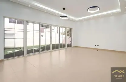 Villa - 4 Bedrooms - 5 Bathrooms for rent in Nad Al Sheba Villas - Nad Al Sheba 3 - Nad Al Sheba - Dubai