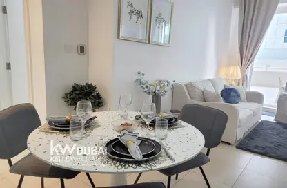 شقة - غرفة نوم - 2 حمامات للايجار في برج ماي فير - الخليج التجاري - دبي