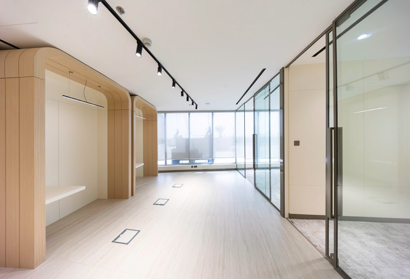 Studio office space in I Rise Tower, Barsha Heights (Tecom): 21