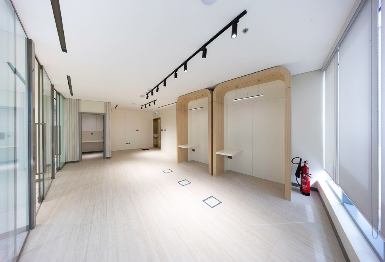 Studio office space in I Rise Tower, Barsha Heights (Tecom): 7