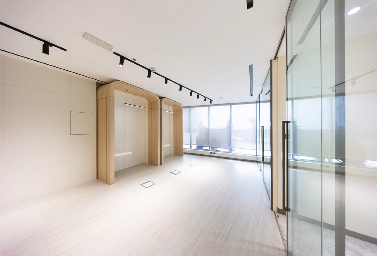 Studio office space in I Rise Tower, Barsha Heights (Tecom): 20