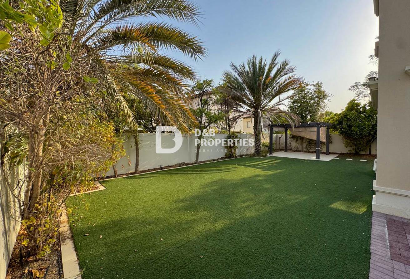 Premium Family Villa | Prime Location | Large Plot photo 17